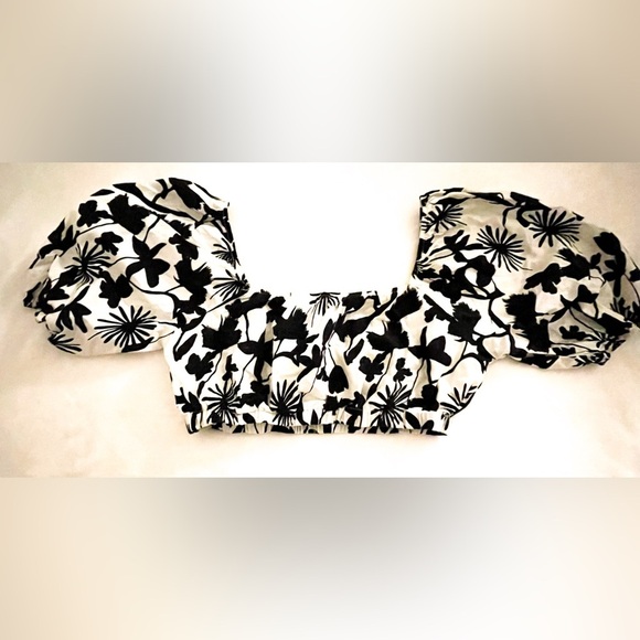 CROP TOP Black and White puff sleeve floral y2k top - Picture 2 of 7